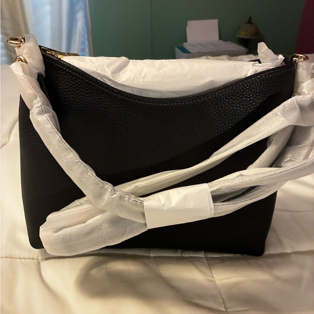 NWT Coach Lux Pebbled Laurel Black Leather Shoulder Hobo with Gold Hardware - Picture 6 of 12